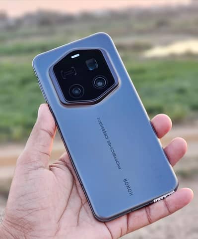 Honor Magic 7 RSR Porsche Design