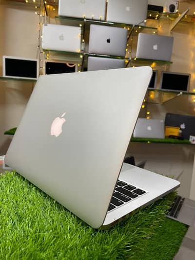 Apple MacBook pro 2013 13 inch core i5