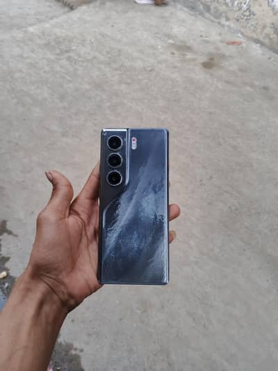 Camon 40 pro 8/256// 03284104547