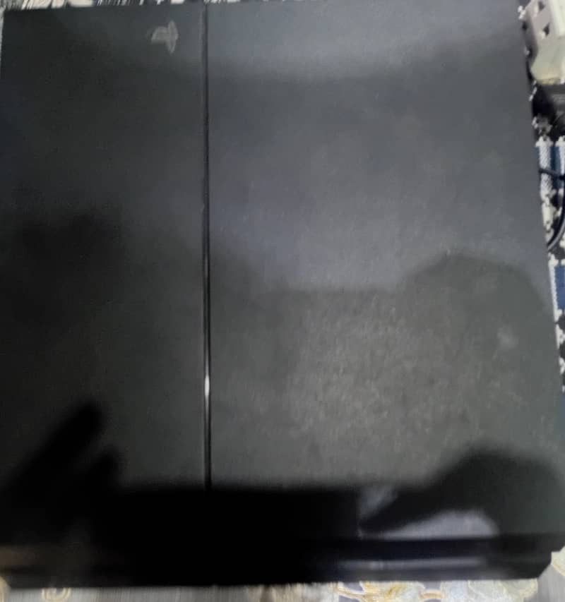 Ps4 fat 500 Gb with one original controller 1