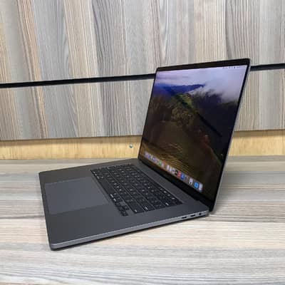 Apple MacBook Pro M1 | Fast Speed | No Issues