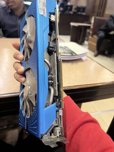 Sapphire Nitro Edition 8gb 256 bit || less fur mark temp ||