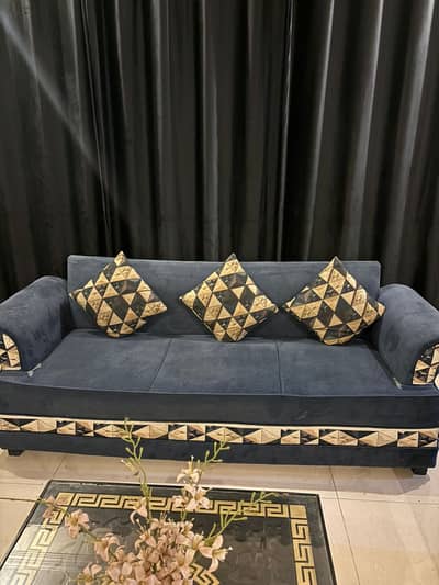 7seater sofa set urgent for sale without tables
