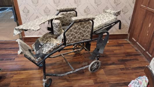 special wheel chair supporting full body