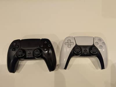 Playstation 5 controllers for salle