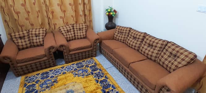 5 SEATER SOFA SET FOR SALE