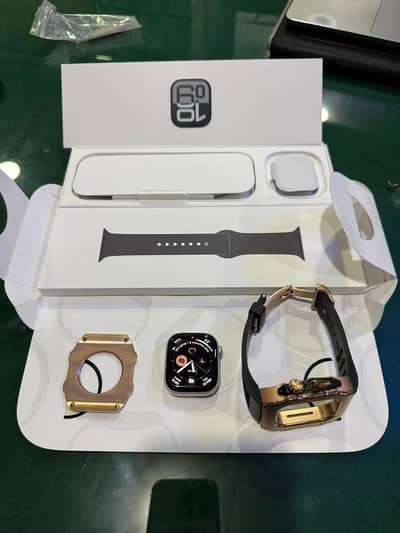 Apple Watch Series 10 42mm with Luxury case