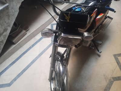 Honda cg 125 home used bike