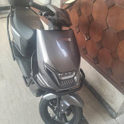 revoo c32 lush condition