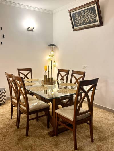 6 Seater Dinning Table