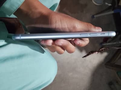 Iphone xr factory unlock 64 gb