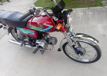 Honda CD70 bike for sale 03276946631 Whatsapp number