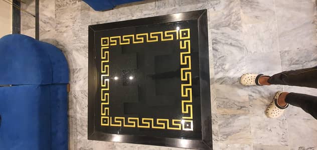 varsace center tables