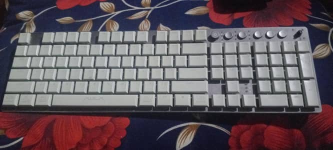 AULA F2090 RGB Gaming Keyboard – Perfect Condition