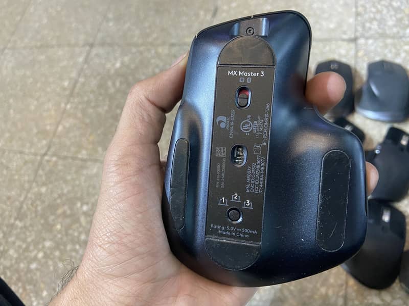 Logitech MX Master 3 Bluetooth multi device mouse 4