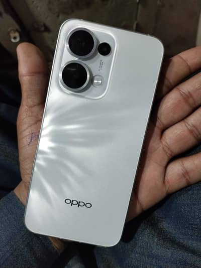 OPPO Reno 13