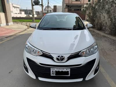 Toyota Yaris Ativ 1.3 Total Genuine Condition