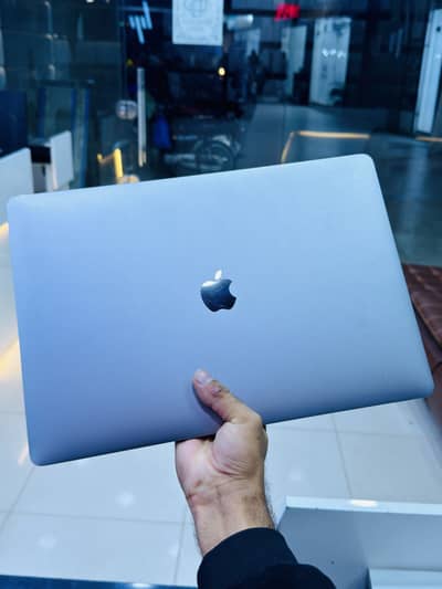 MACBOOK PRO 2017 (A1707) 15 INCHES