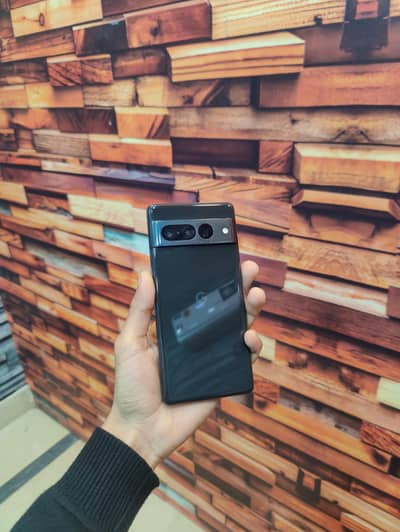 Google Pixel 7 pro Sim working 