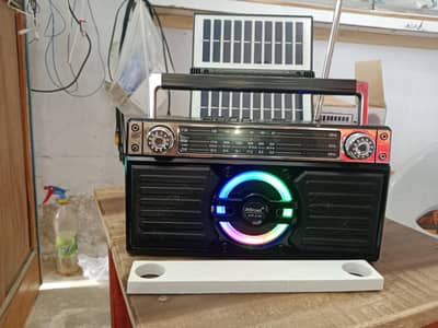 Portable Solar Radio with Double Solar Panel – FM/AM/SW