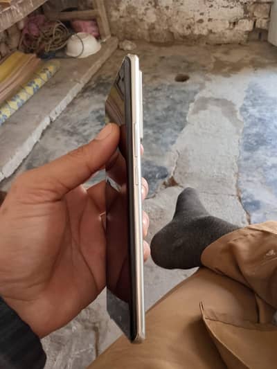 Infinix not 40 pro plus 5G. 12+6.256