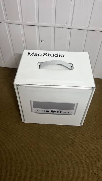 Apple Mac Studio M4 Max 48GB 1TB 10 Months Warranty