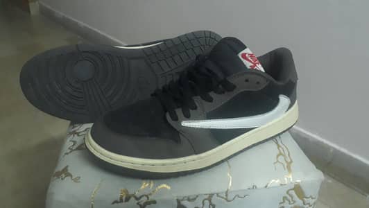 AJ1 x Travis Scott Dark mocha