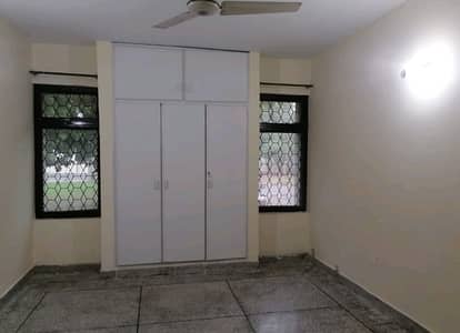 Askari 5 10 Marla Flat Up For rent