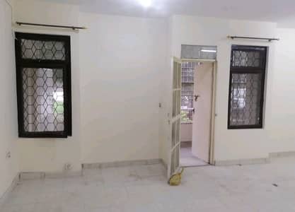 Investors Should Sale This Flat Located Ideally In Askari