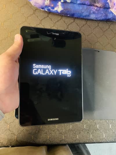 Sumsung Galaxy tab 7.7