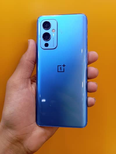 OnePlus 9 condition 10/10 12/256