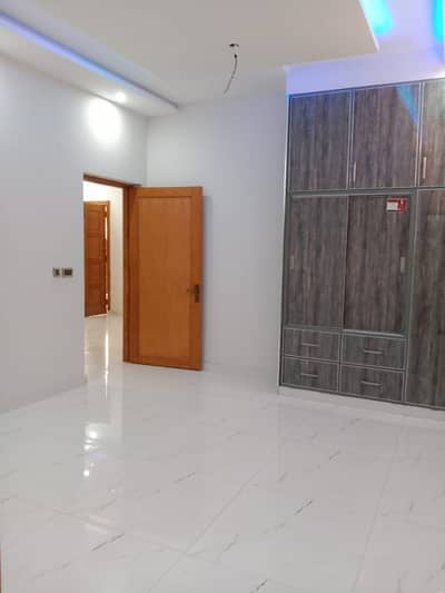 5 MARLA BRAND NEW TRIPLE STORY HOUSE FOR RENT IN VENUS