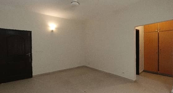 Premium 15 Marla House Is Available For sale In Lahore