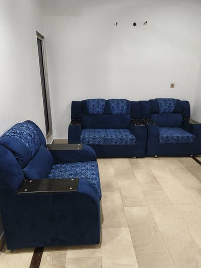Sofa set 4 seater for sale in paragon city