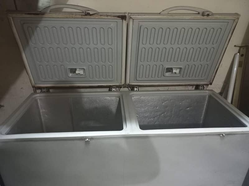 waves deep freezer 5