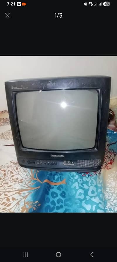 Panasonic 14 inches color tv in good condition is for sell