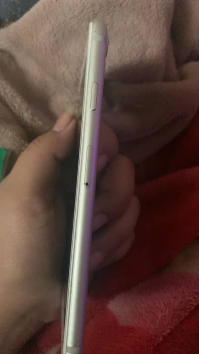 want to sale  i phone