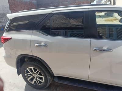 Toyota Fortuner 2021