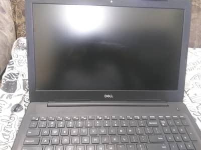 Dell 3590 i7 8th 2 GB Garaphic Card