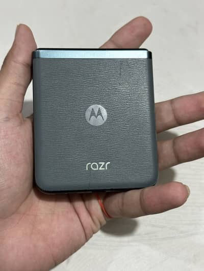 Motorola Razr 40