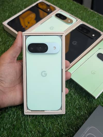 Google pixel 9 with complete box accessories 12/128 available