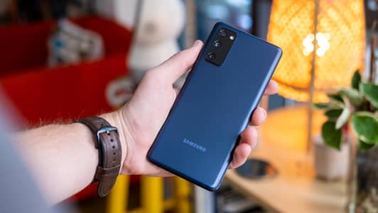 s20 fe panel broken but working all okay non pta