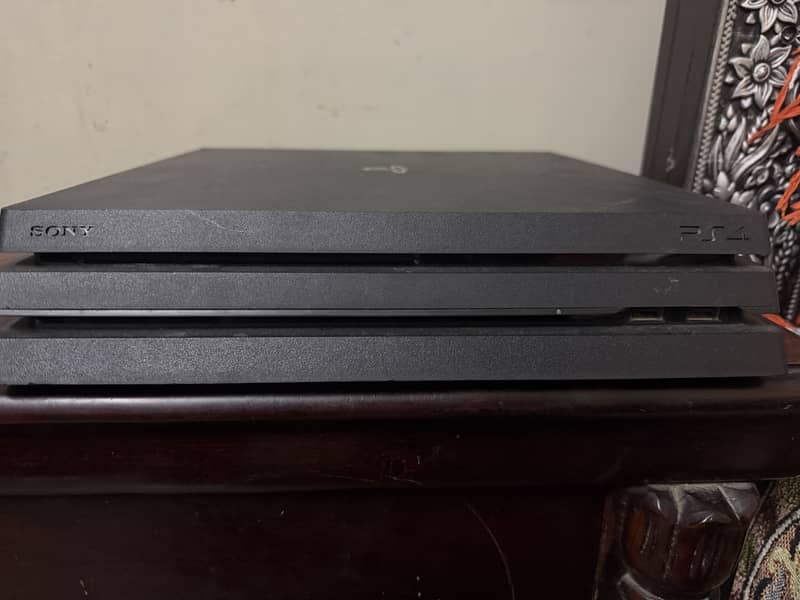 Ps4 pro 1