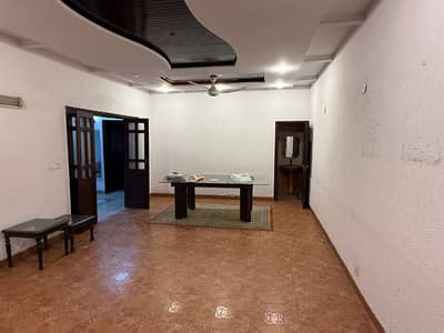 12 Marla Portion Available On Rent For Silent Office