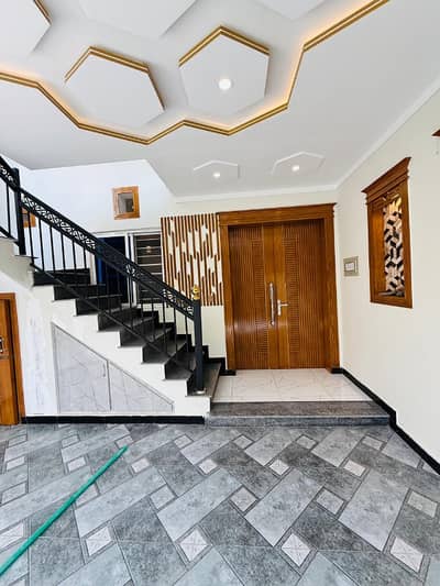 6 Marla luxury house for sale