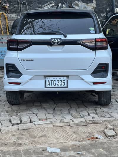Toyota Raize 2020 White, Total jenioun,excellent condition,Urgent Sale