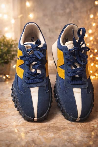 New Balance XC-72 Navy Varsity Gold sneakers. ( Size 8.5 , 9 ).