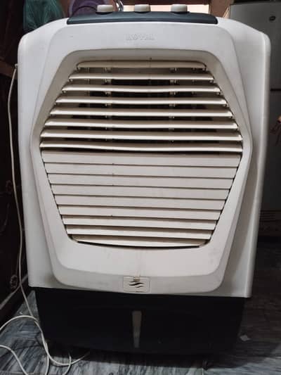 Air cooler new condition use for 4 months only with no damage