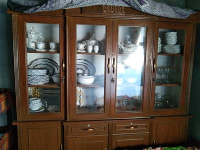 Showcase and Dressing Table