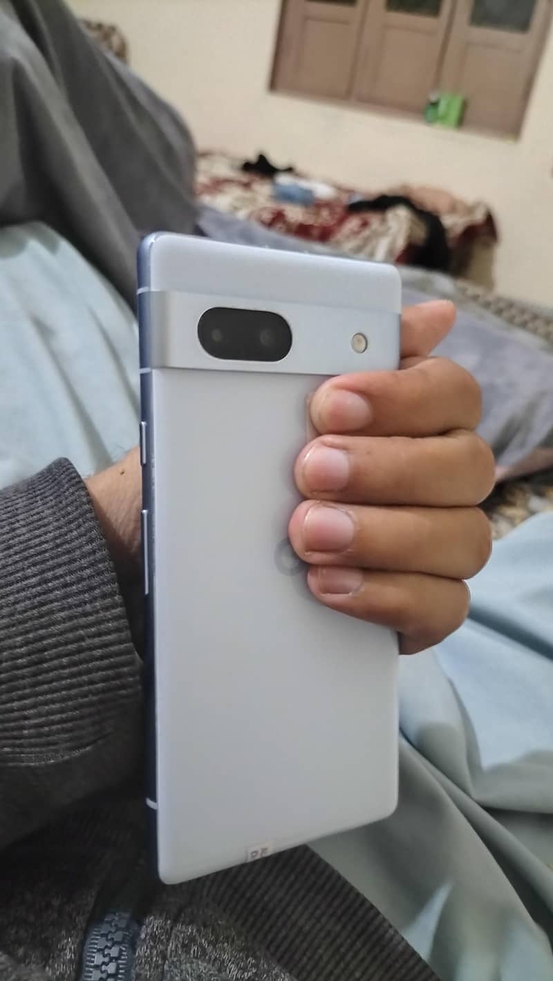 Google pixel 7 A 4